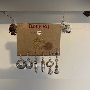 Earrings set of 3
